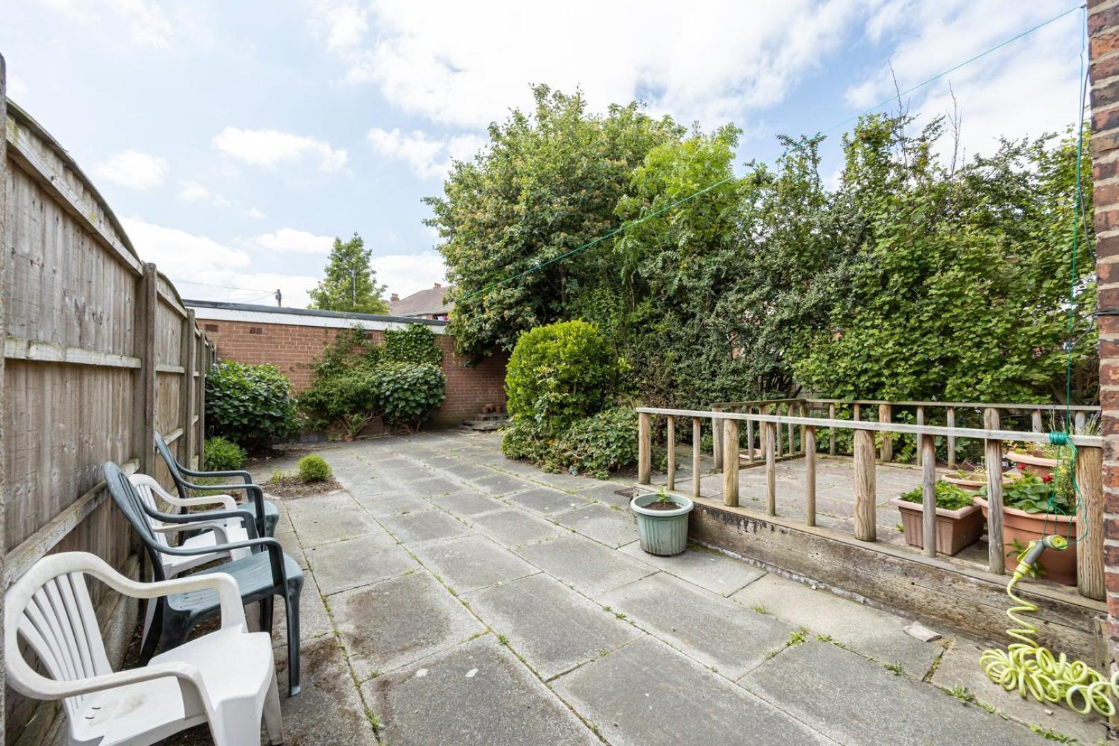 Guestready - Enchanting Life In Gorse Hill Manchester Ngoại thất bức ảnh